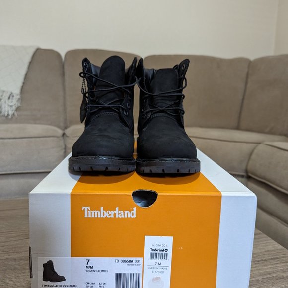 Women's Premium 6in Black Boot - Picture 2 of 3